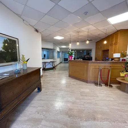 Hotel Clementi 3*